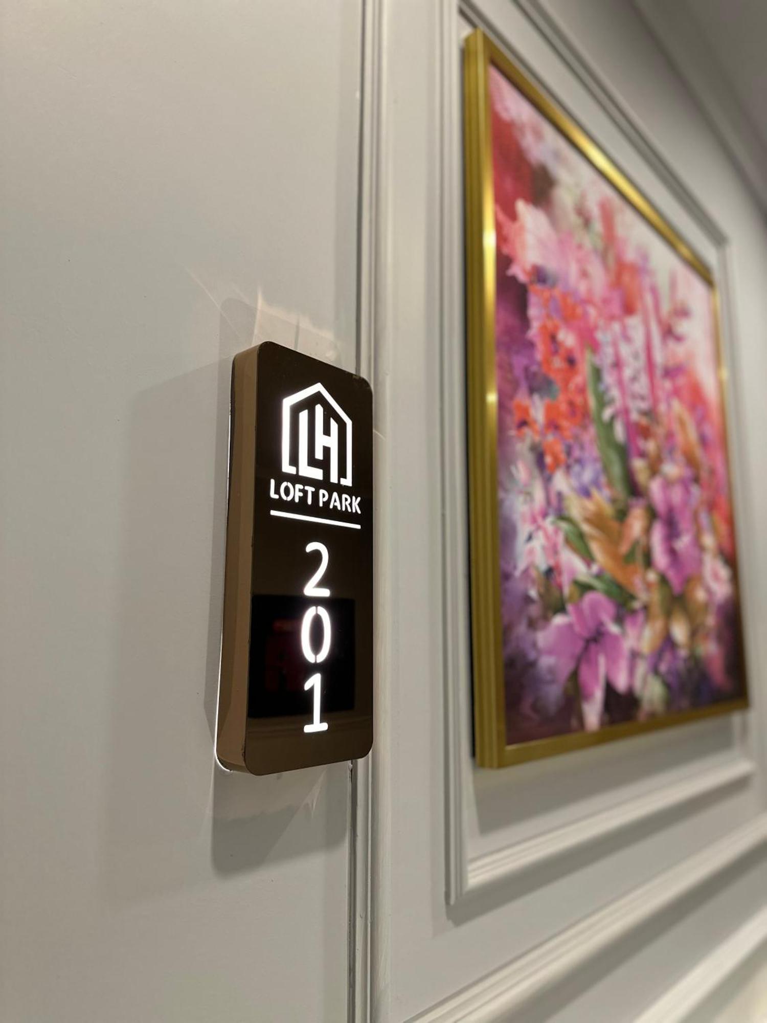 Park Hotel & Private Transportation Istanbul Airport-By Loft Arnavutkoy Екстериор снимка